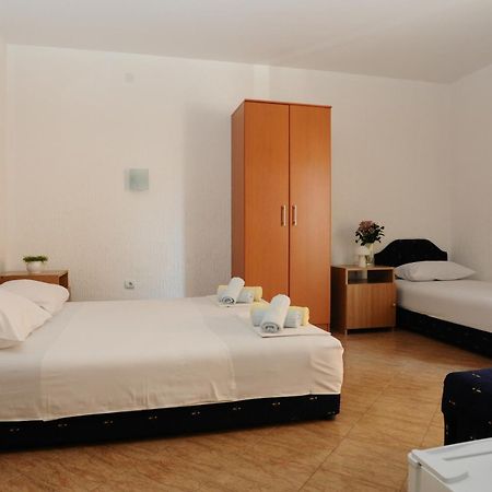 Budva Inn Guest House Eksteriør bilde