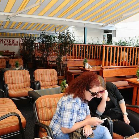 Budva Inn Guest House Eksteriør bilde