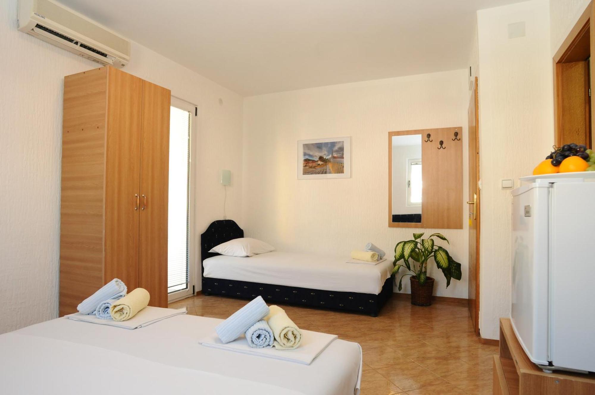 Budva Inn Guest House Eksteriør bilde