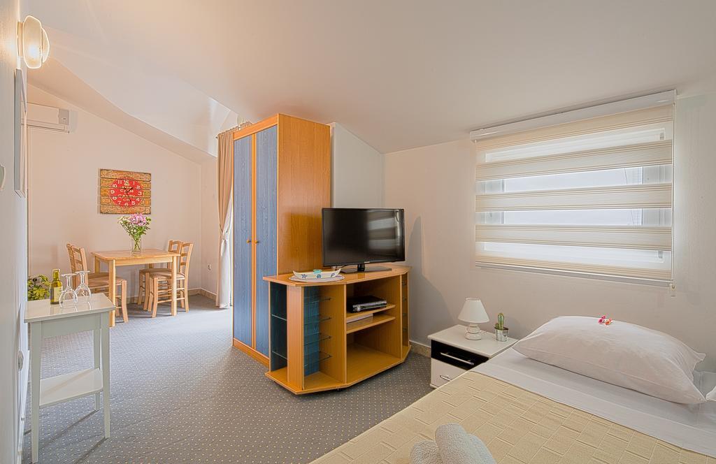 Budva Inn Guest House Eksteriør bilde