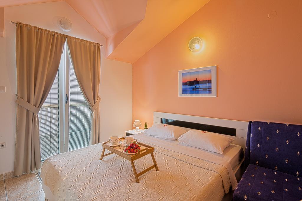 Budva Inn Guest House Eksteriør bilde